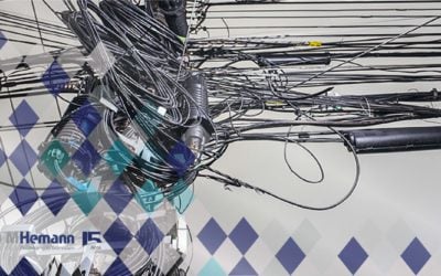 Coelba reinicia operação de ordenamento de cabos de telecomunicações em postes